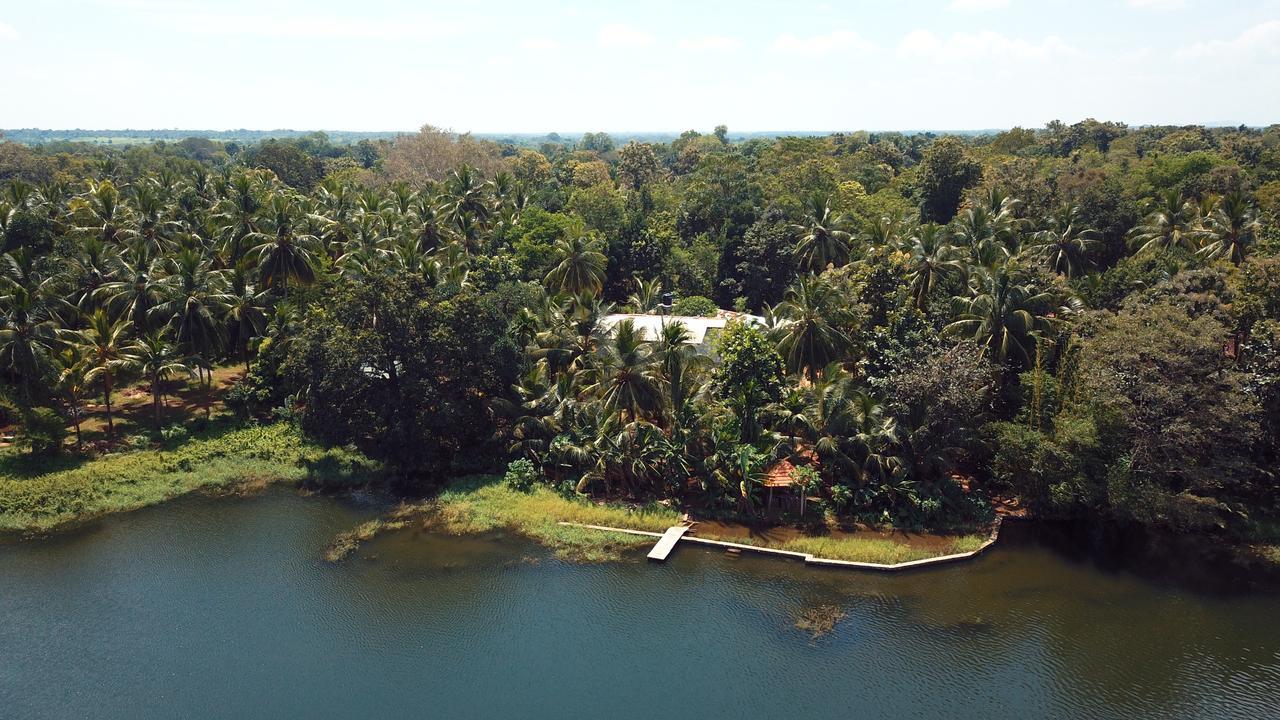 Splendid Lake View Safari Lodge Удавалаве Екстер'єр фото